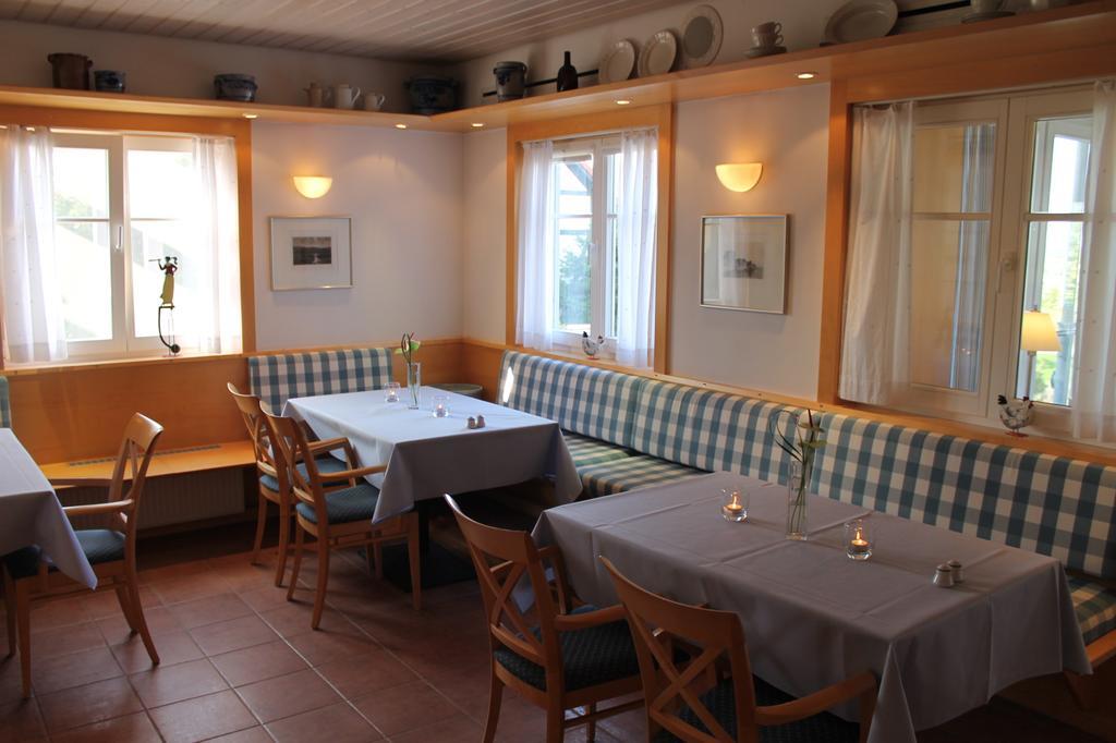 H.W.S. Hotel Der Wilde Schwan Sagard Exterior photo