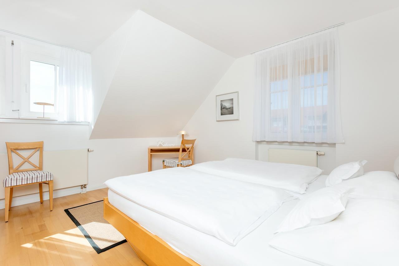 H.W.S. Hotel Der Wilde Schwan Sagard Exterior photo