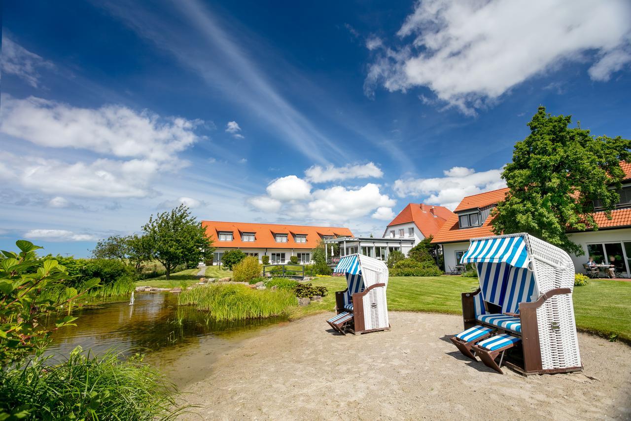 H.W.S. Hotel Der Wilde Schwan Sagard Exterior photo